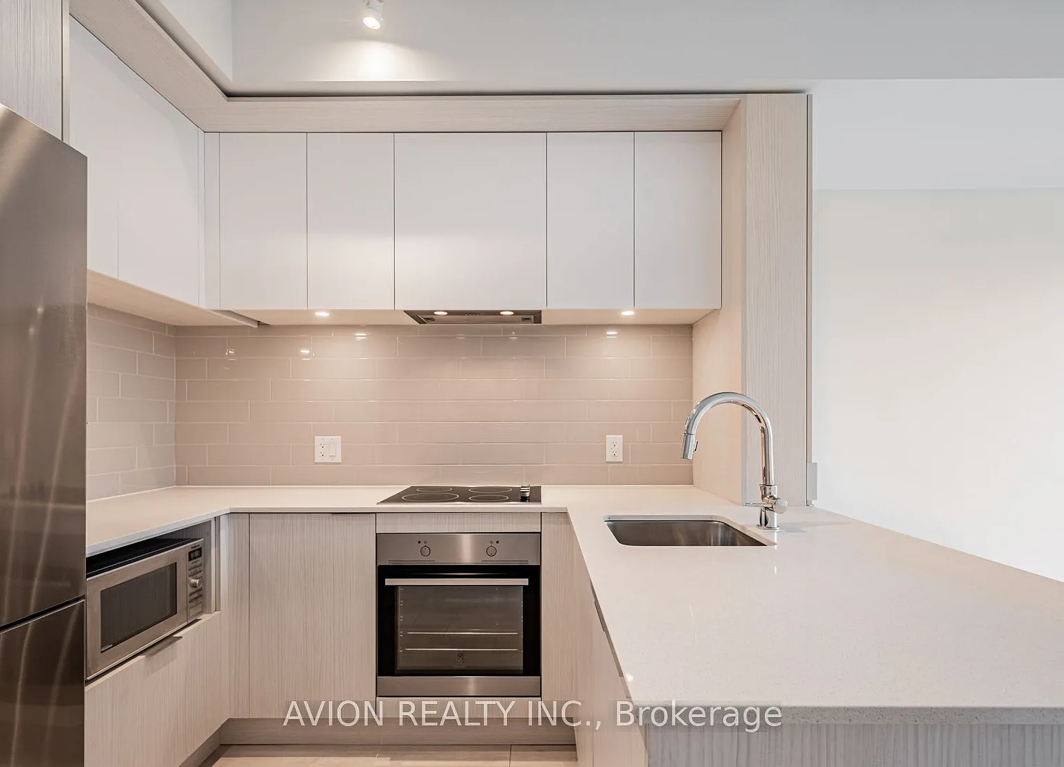 2 bed, $2,400 — Photo 3