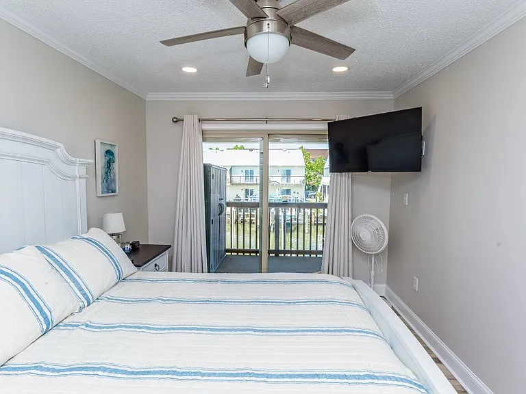 128 Captains Quarters Rd #202 — Photo 11