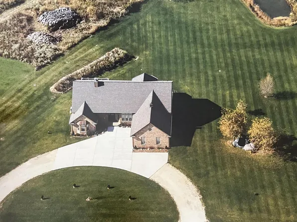 2075 Parkwood COURT, Grafton, WI 53024