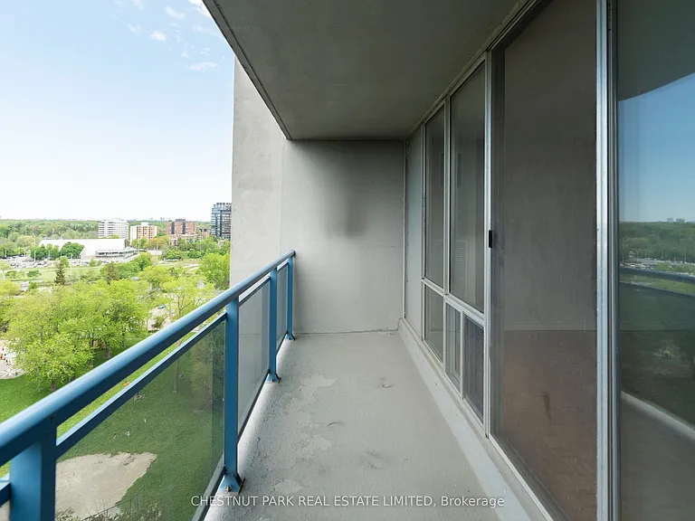 150 Lakeshore Rd W #1003 — Photo 31