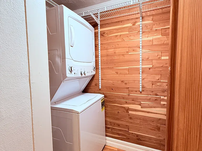 Laundry room & pantry
