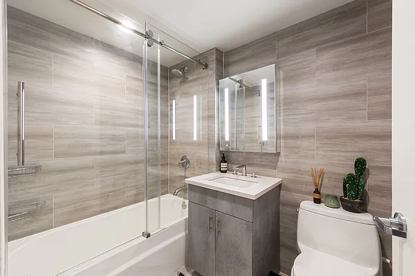 Rented by Douglas Elliman | media 14