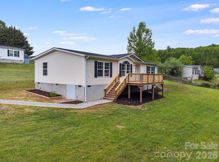 44 Morning Ln, Hendersonville, NC 28792