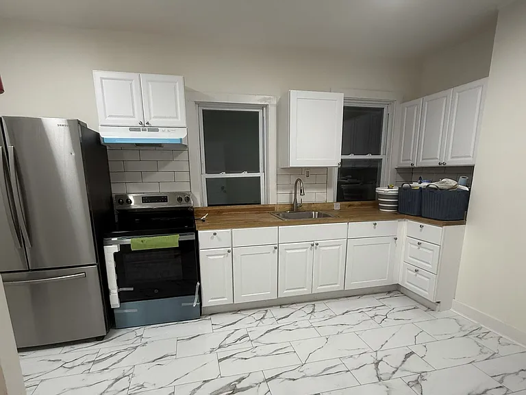 89 S Cherry St #1 — Photo 4