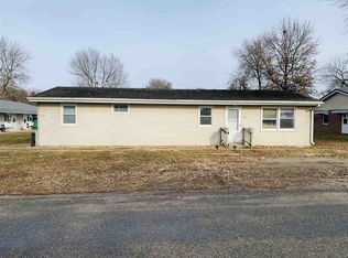 150 W May St #152, Marengo, IA 52301