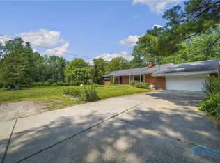 2928 King Rd, Toledo, OH 43617