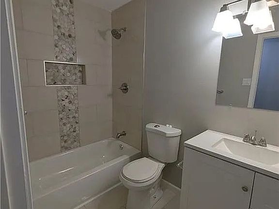 4th image of 4308 Sheppard Dr