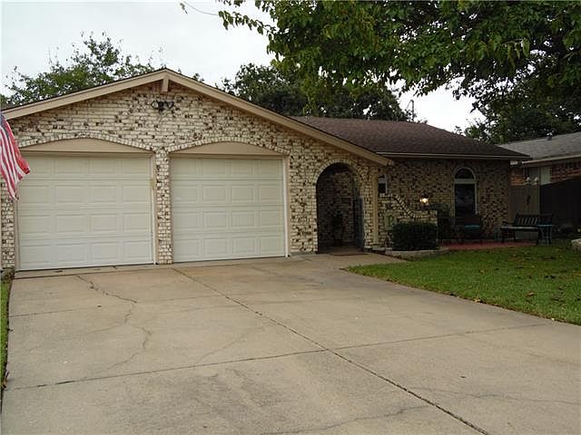 1st image of 3010 Esters Ct