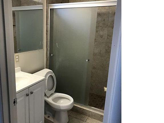 4th image of 2075 Marlboro Ct #3