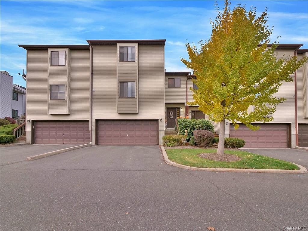 12 Linda Court, Nanuet, NY 10954 Zillow