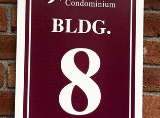 80 Damon Rd APT 8201, Northampton, MA 01060