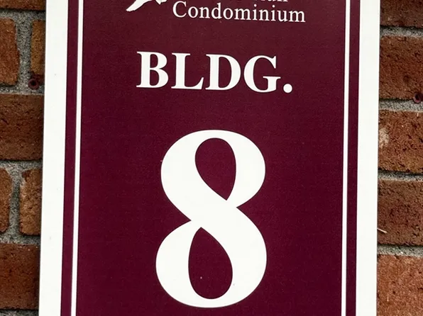 80 Damon Rd APT 8201, Northampton, MA 01060