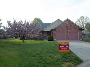 5928 Charing Cross Cir, Indianapolis, IN 46217