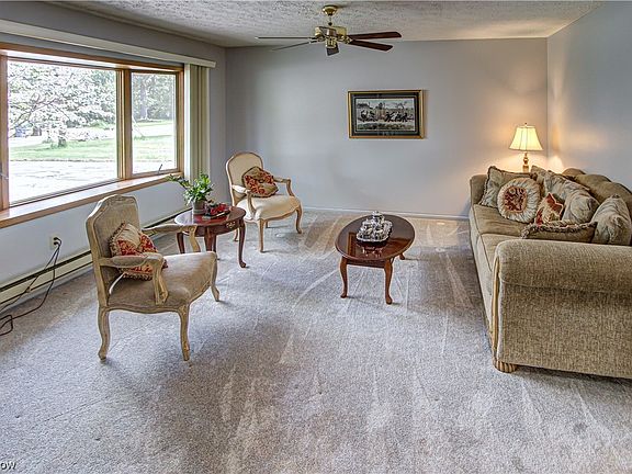 3rd image of 34667 Highland Dr