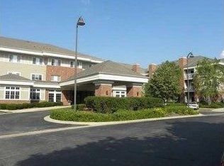801 N McLean Blvd APT 256, Elgin, IL 60123