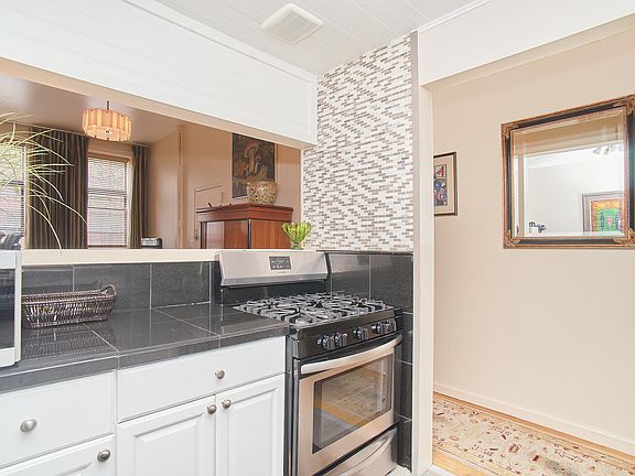 5th image of 19 W 127th St APT 2