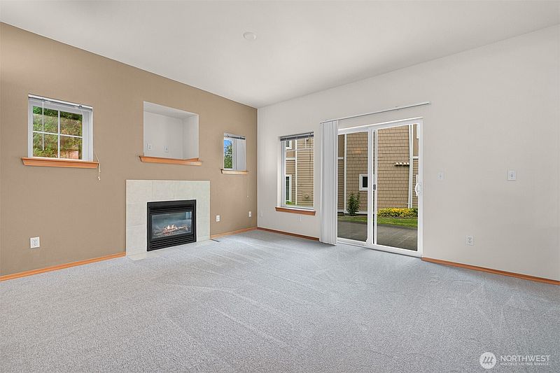5th image of 4633 Celia Way #101