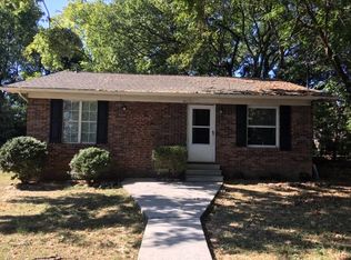121 Woodlawn Dr, Knoxville, TN 37912