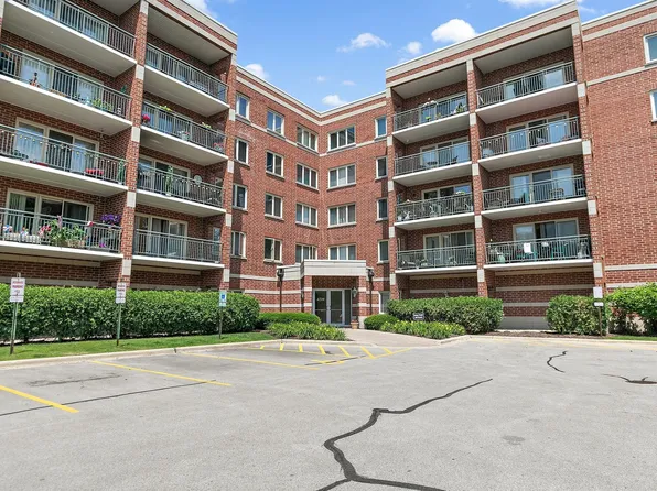 4210 N Natchez Ave APT 208, Chicago, IL 60634