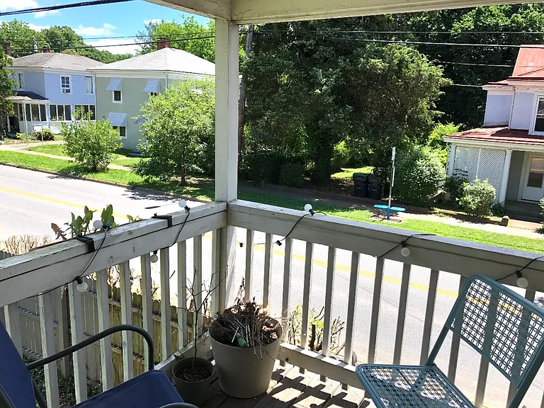 637 Blenheim Ave #A — Photo 2