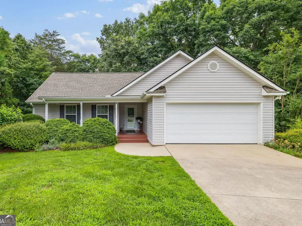 456 Timber Ct, Clarkesville, GA 30523