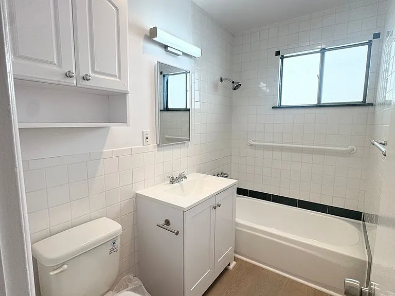 11820 Chandler Blvd #9 — Photo 14