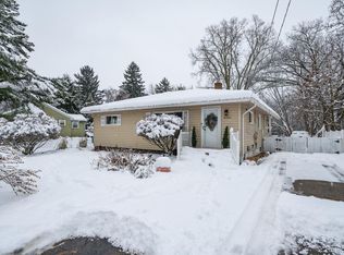 6333 Harriet Dr, Waterford, MI 48327