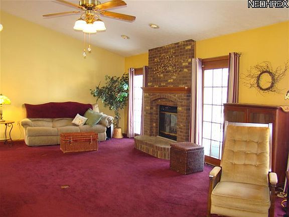 3rd image of 10545 Wyndtree Dr
