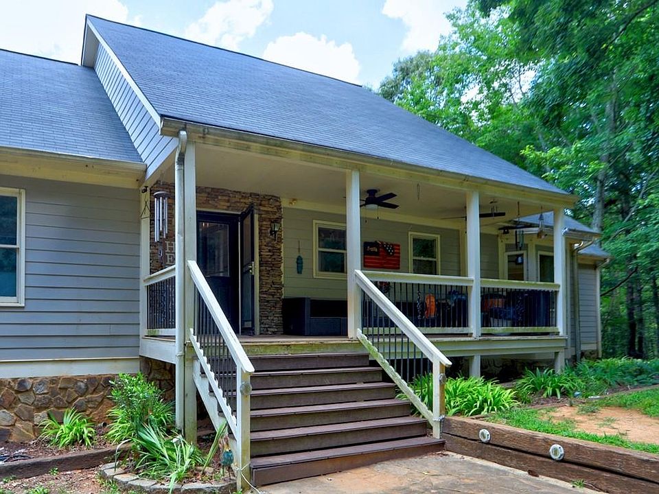 1st image of 260 Yellow Creek Dr