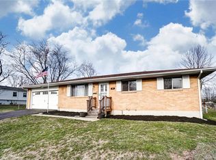 437 Katy Ln, Englewood, OH