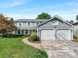 308 Queens Pkwy, Bartlett, IL