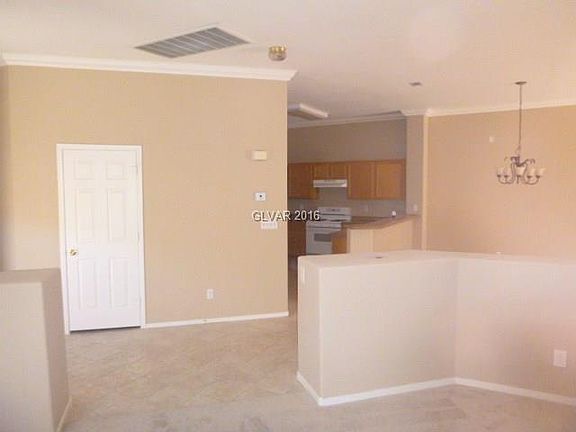4th image of 9156 Hedge Rock St