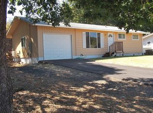 1221 West St, Saint Helens, OR 97051