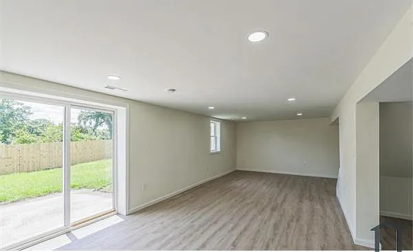 13029 Clarion Rd — Photo 23