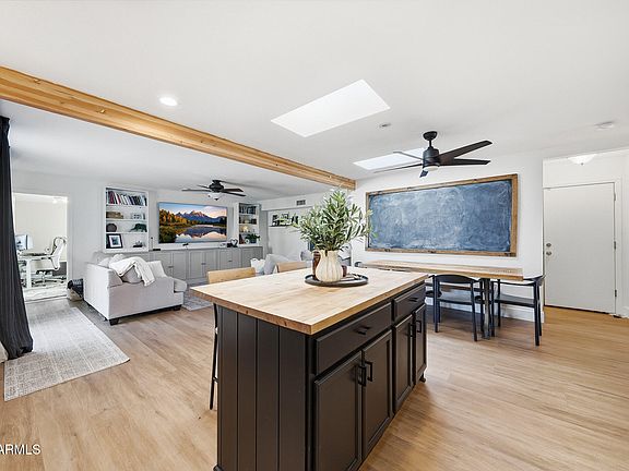 3rd image of 3317 E BLOOMFIELD Road