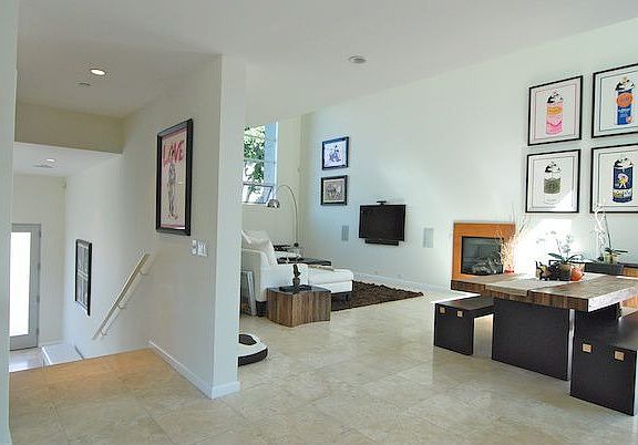 2nd image of 714 Westbourne Dr