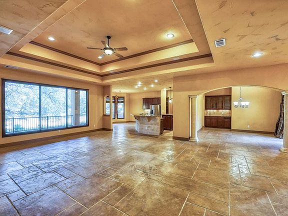 5th image of 125 Mitchell Creek Dr