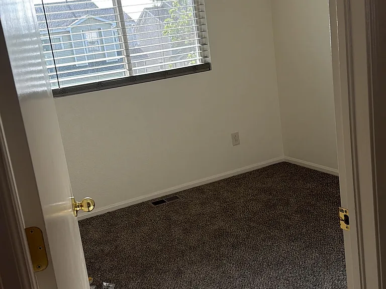 7918 S Kittredge St — Photo 10