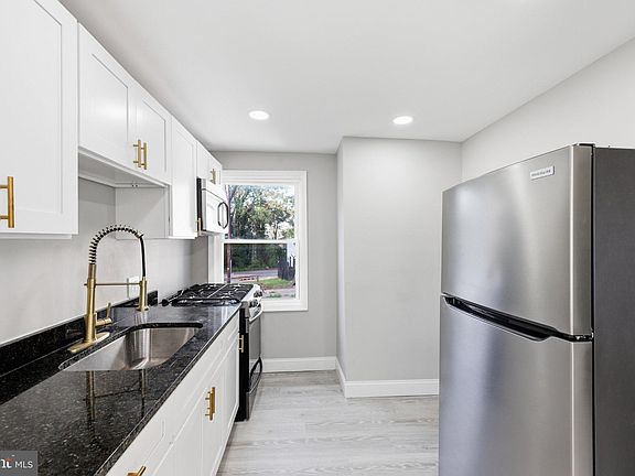 3rd image of 500 Baltic Ave #1