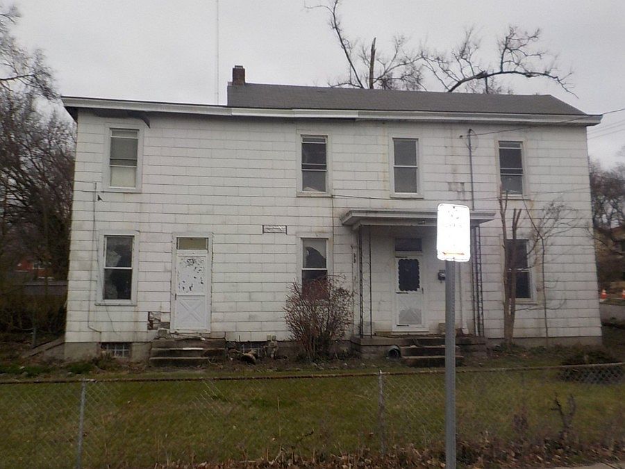 1st image of 724 Mellwood Ave