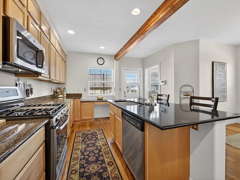 2933 Lawrence St — Photo 24