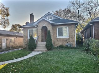 416 N Poplar St, Waukegan, IL 60085