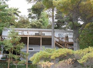 458 N Shore Rd, Hammond, NY 13646