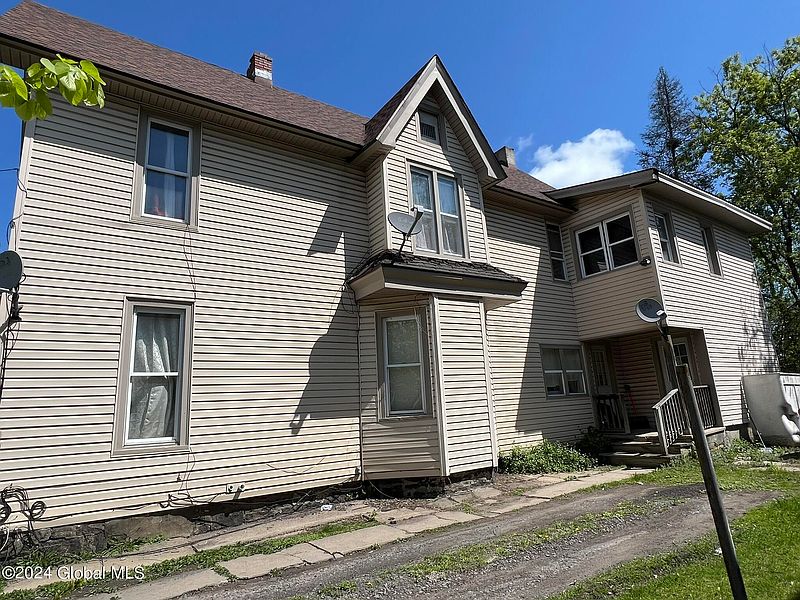 2nd image of 26 West Street