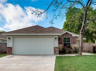 2017 Dalworth St, Grand Prairie, TX 75050