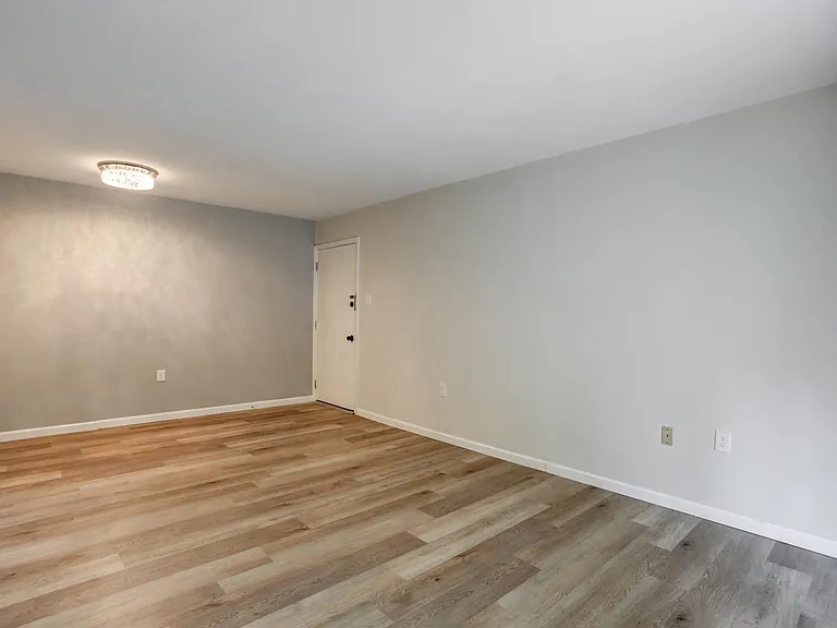957 Avila Rd — Photo 10