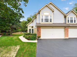 518 Palm Ct, Crystal Lake, IL 60014