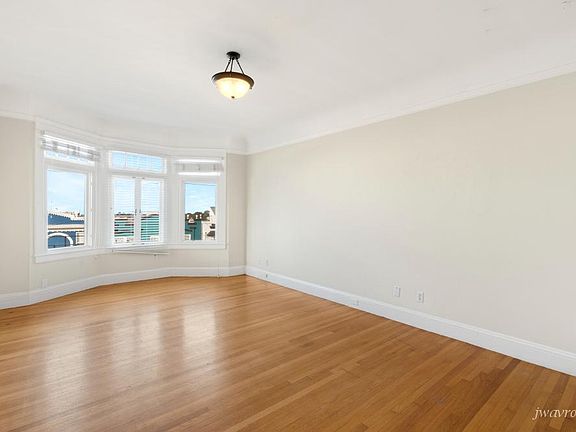 3rd image of 1346 16th Ave #10