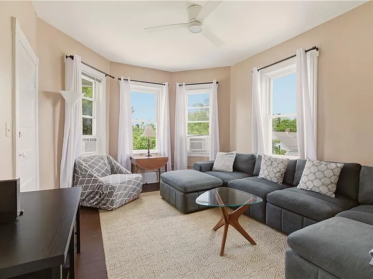 29 Prospect St #3 — Photo 10