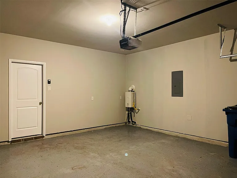 23318 Pelham Prarie Ln — Photo 23